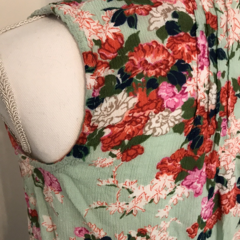 Gorgeous Meadow Rue blouse by Anthropologie - Picture 4 of 9